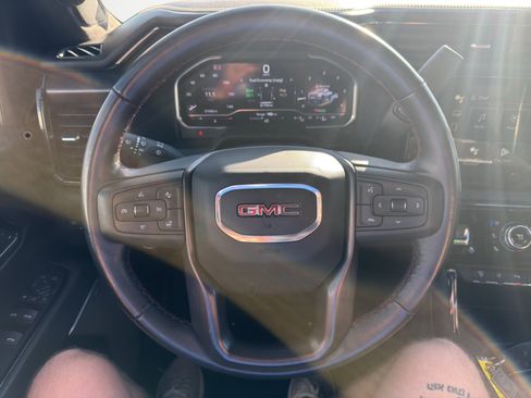Used 2024 GMC Sierra 2500 AT4X AWD/4WD image 10