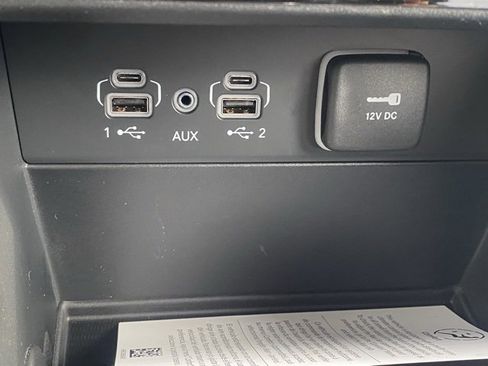 New 2025 Jeep Grand Cherokee L Laredo image 23