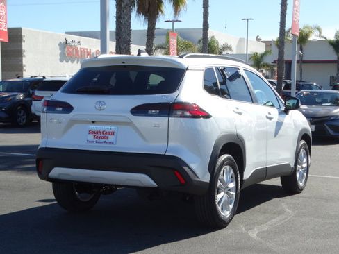 New 2026 Toyota Corolla Cross LE image 5