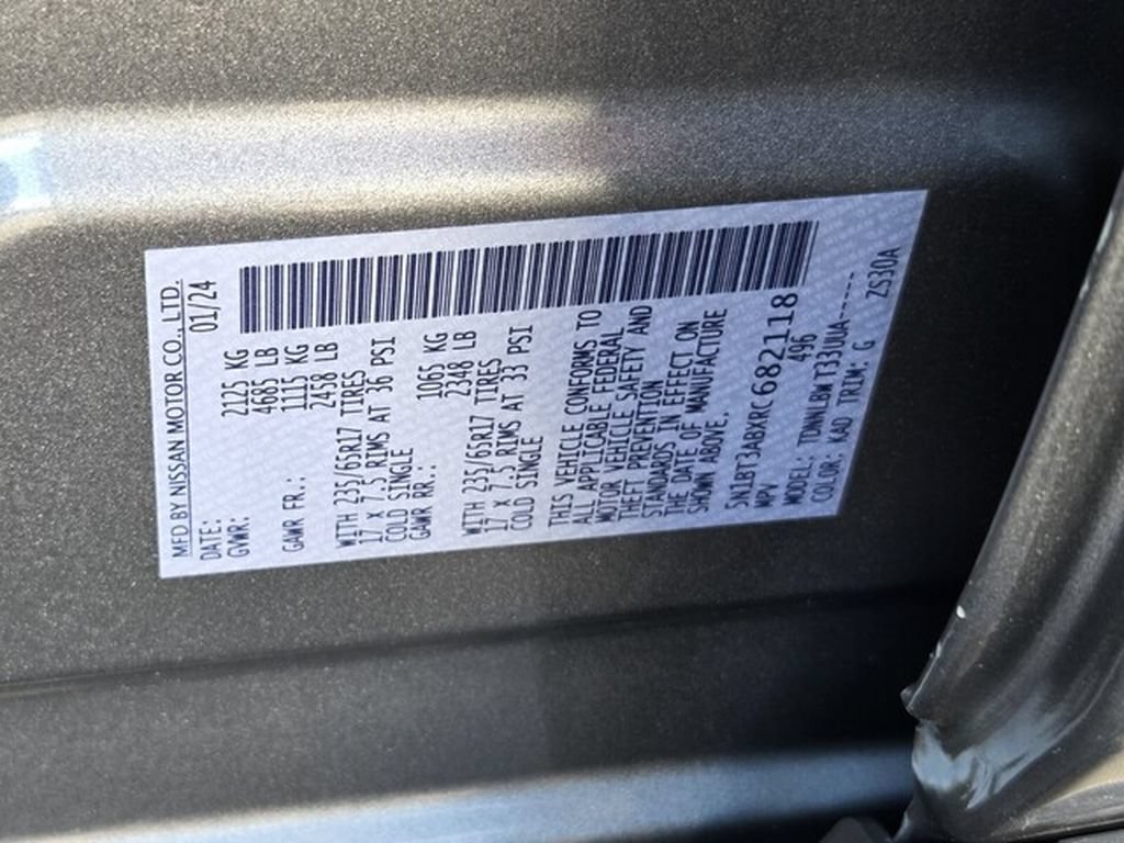 Used 2024 Nissan Rogue S AWD/4WD image 33