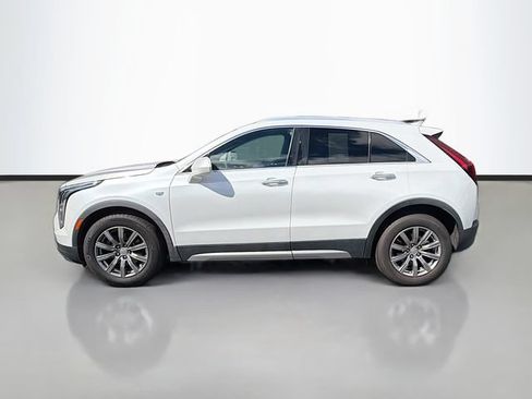 Used 2019 Cadillac XT4 Premium Luxury w/ Cold Weather Package AWD/4WD image 4