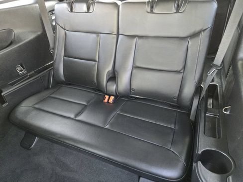 Used 2022 Ford Explorer Limited w/ Limited Technology Package AWD/4WD image 29