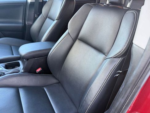 Used 2017 Toyota RAV4 Limited image 22