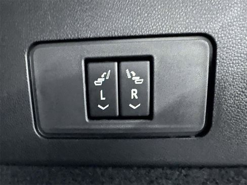 Certified 2024 Cadillac XT6 Luxury image 13