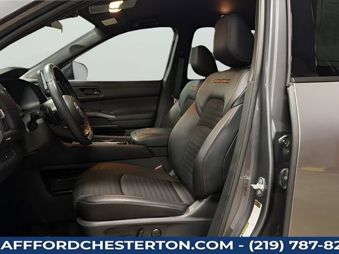 Used 2024 Nissan Pathfinder Rock Creek AWD/4WD image 23