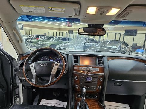 Used 2015 INFINITI QX80 4WD w/ Deluxe Technology Package image 30
