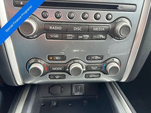 Used 2019 Nissan Pathfinder SL image 23