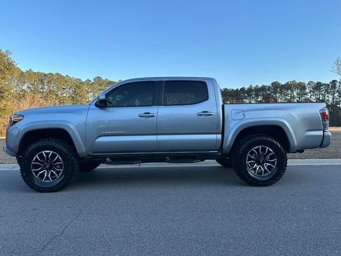 Used 2023 Toyota Tacoma TRD Sport Double Cab 5' Bed V6 image 8