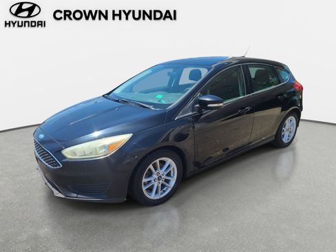 Used 2016 Ford Focus SE image 1