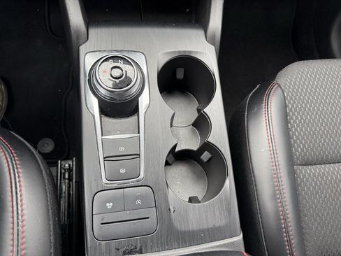 Used 2025 Ford Escape ST-Line image 15