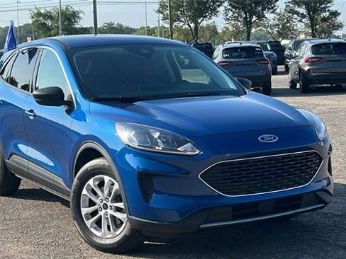 Certified 2022 Ford Escape SE w/ Convenience Package image 2