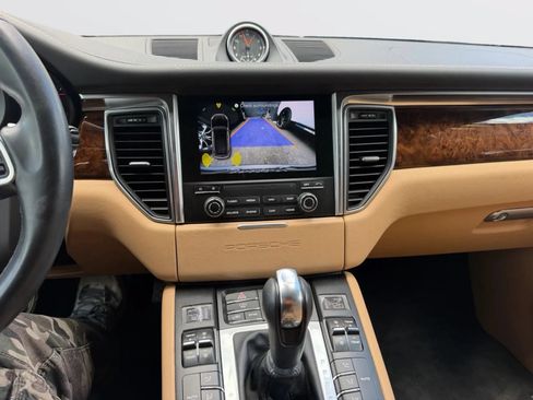 Used 2018 Porsche Macan S AWD/4WD image 12