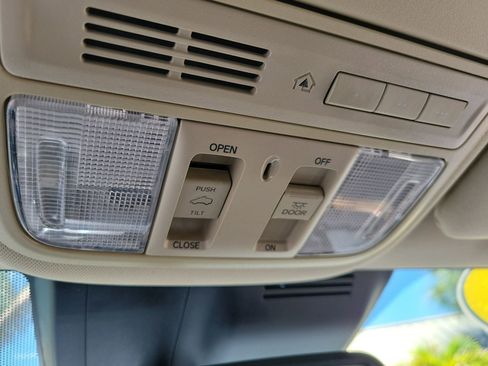 Used 2020 Honda CR-V EX-L image 21