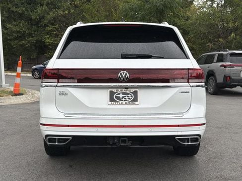 Used 2024 Volkswagen Atlas SEL Premium R-Line AWD/4WD image 4