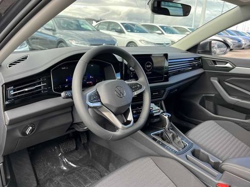 Used 2026 Volkswagen Jetta S FWD image 4