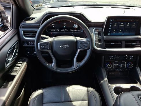 Certified 2024 Chevrolet Suburban RST w/ Luxury Package AWD/4WD image 12