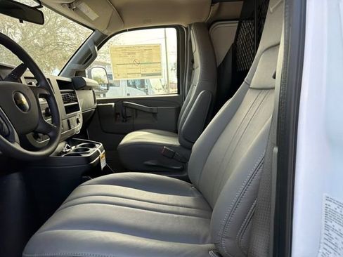 New 2025 Chevrolet Express 2500 Extended w/ Driver Convenience Package RWD image 21