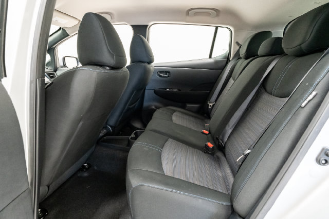 Used 2025 Nissan Leaf S FWD image 28