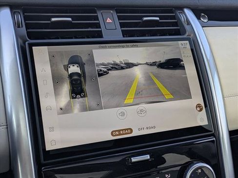 New 2026 Land Rover Discovery S AWD/4WD image 13