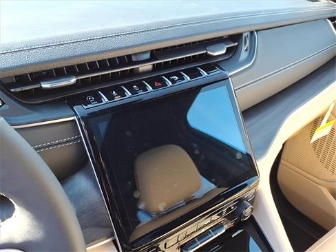 New 2025 Jeep Grand Cherokee L Limited image 20