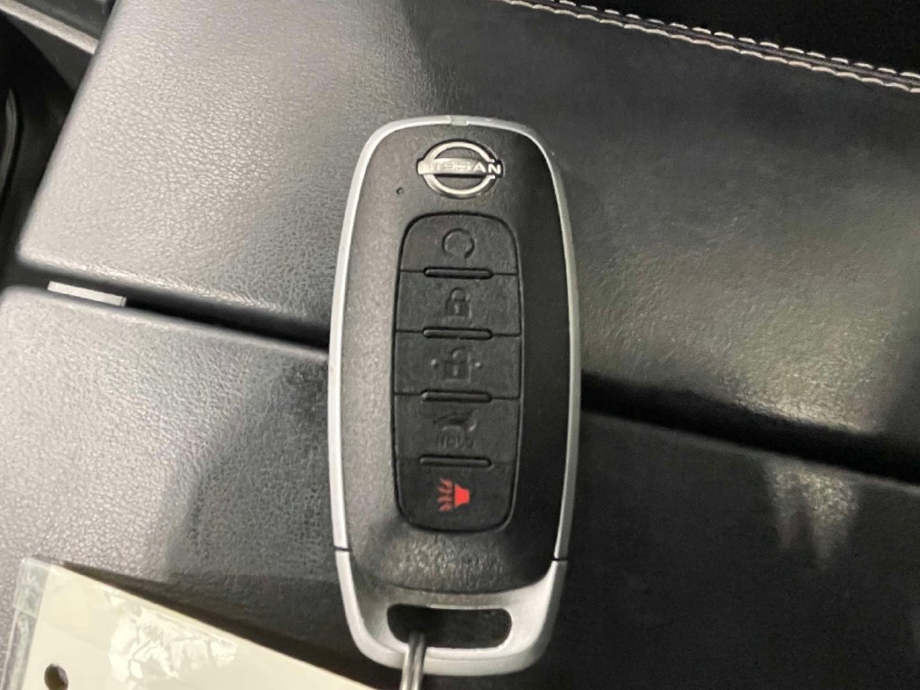 Used 2026 Nissan Rogue Dark Armor FWD image 38