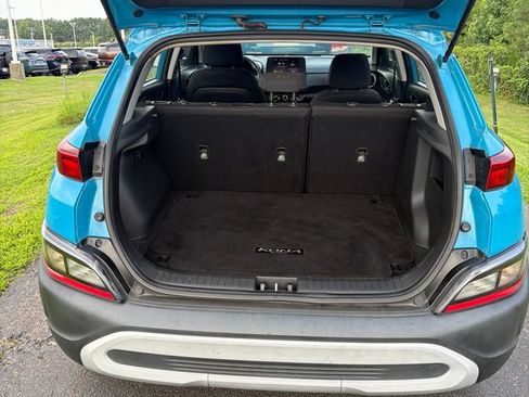 Used 2023 Hyundai Kona SE FWD image 11