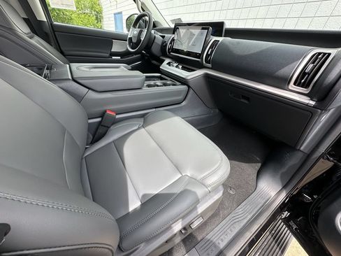 New 2026 Ford Expedition Active AWD/4WD image 23