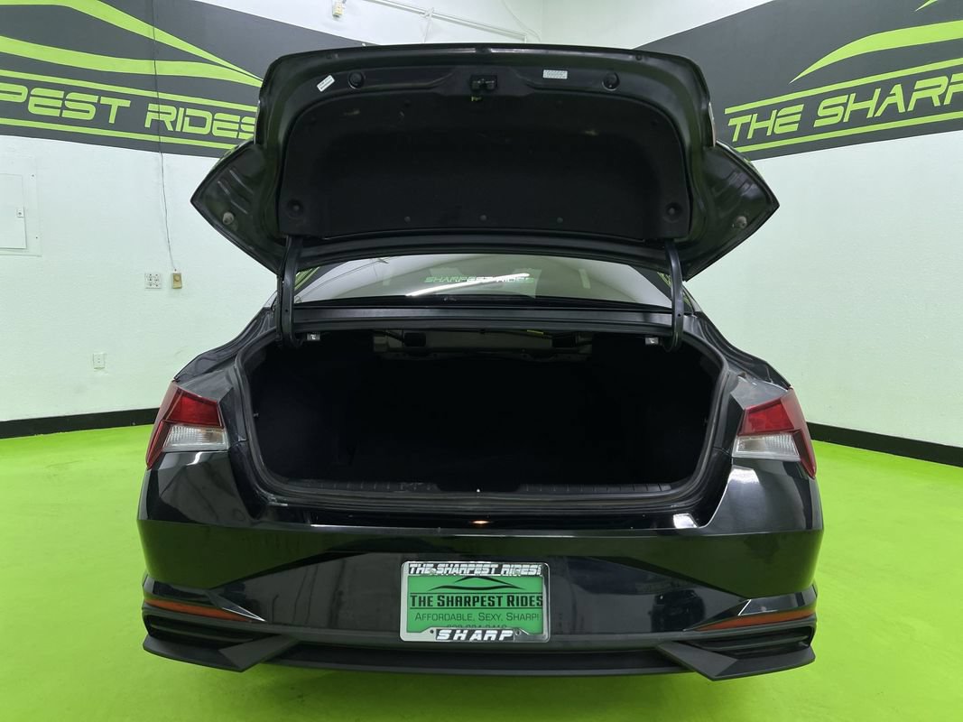 Used 2023 Hyundai Elantra SEL w/ Convenience Package FWD image 9