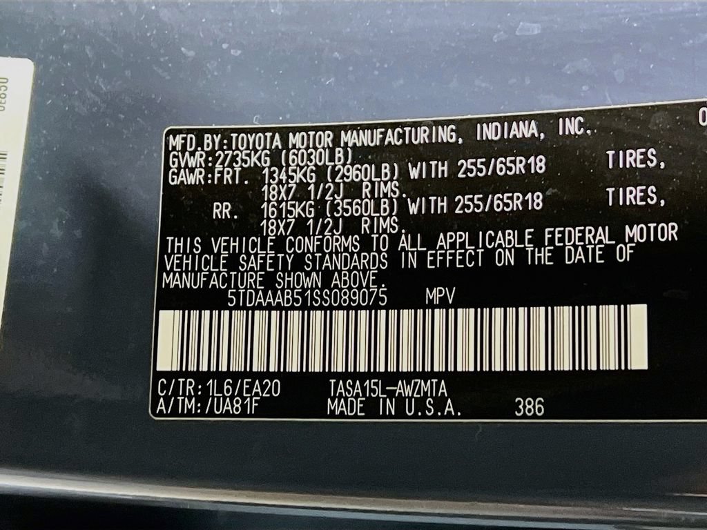 Certified 2025 Toyota Grand Highlander AWD image 27