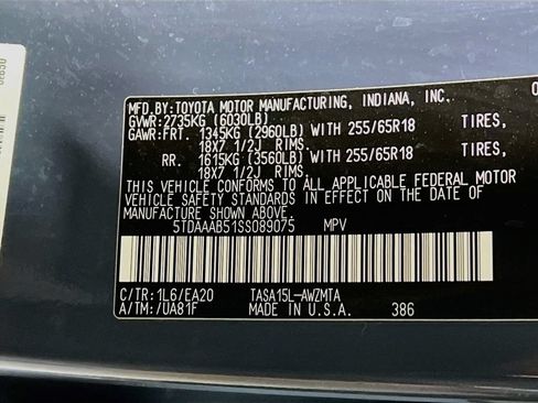 Certified 2025 Toyota Grand Highlander AWD image 27