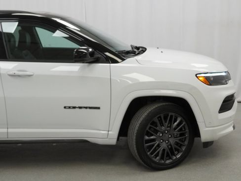 Certified 2023 Jeep Compass High Altitude w/ Driver Assist Group I image 11