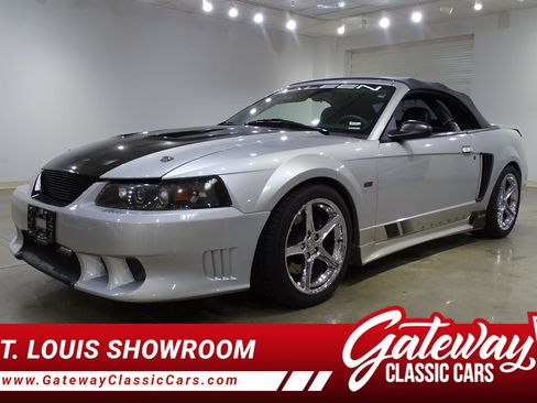 Used 2001 Ford Mustang GT RWD image 1