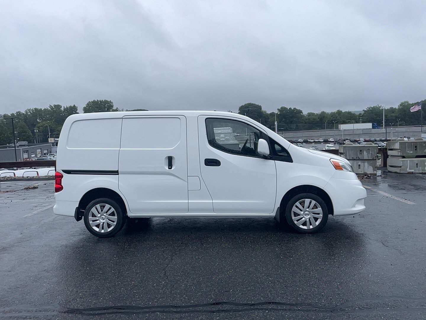 Used 2020 Nissan NV200 SV w/ Back Door Glass Package FWD image 5
