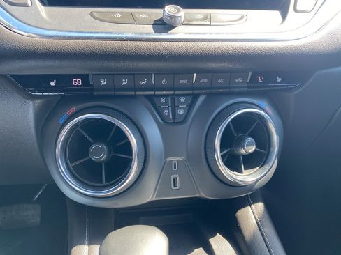 Used 2024 Chevrolet Blazer LT w/ Sound & Technology Package image 32