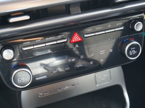 New 2026 Hyundai Ioniq 9 SE image 21