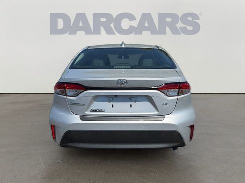 Used 2024 Toyota Corolla LE FWD image 4