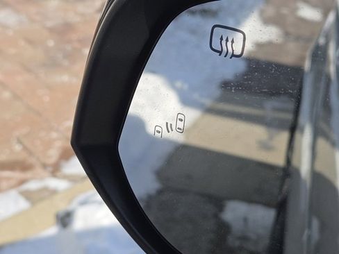 Used 2021 Toyota Sienna XSE image 19