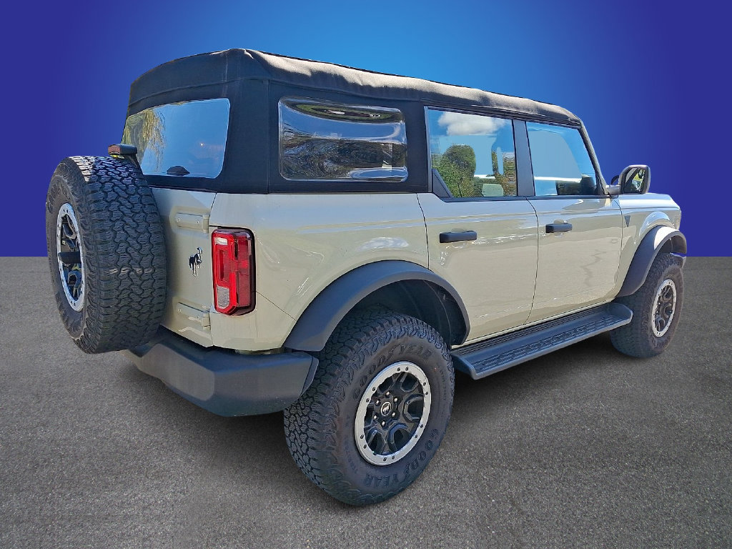 Used 2025 Ford Bronco 4-Door w/ Sasquatch Package AWD/4WD image 4