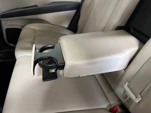 Used 2019 Lincoln Nautilus Reserve image 39