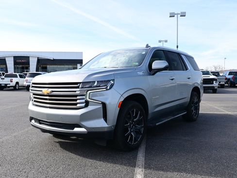 Used 2024 Chevrolet Tahoe High Country w/ Advanced Technology Package image 4