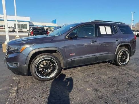 Certified 2019 GMC Acadia SLT image 4
