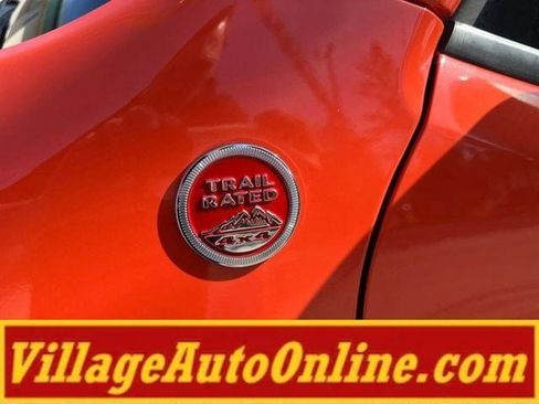 Used 2015 Jeep Renegade Trailhawk w/ Popular Equipment Group AWD/4WD image 9