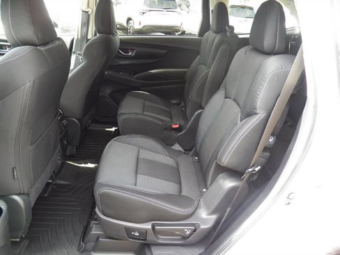 Used 2023 Subaru Ascent Premium w/ Convenience Package AWD/4WD image 10