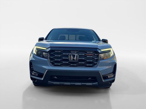 Used 2025 Honda Ridgeline TrailSport image 8