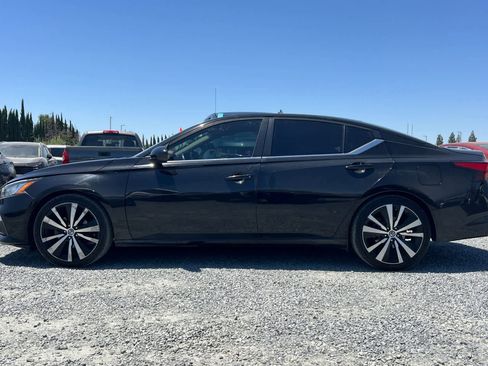 Used 2020 Nissan Altima 2.5 SR FWD image 6