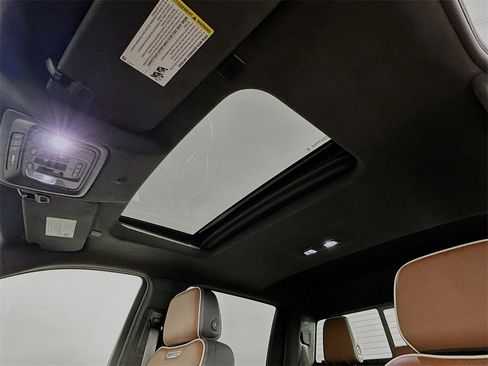 Used 2024 GMC Sierra 1500 Denali Ultimate image 11