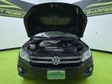 Used 2014 Volkswagen Tiguan SE image 4