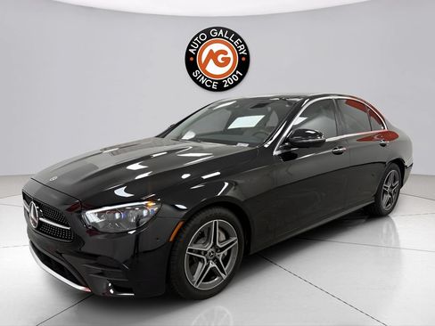 Used 2023 Mercedes-Benz E 350 4MATIC Sedan w/ Premium Package image 7