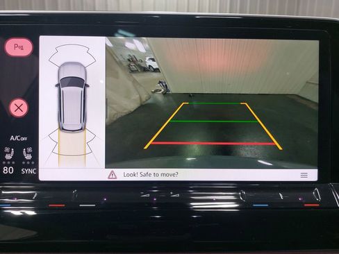 Used 2024 Volkswagen Atlas Peak Edition SEL image 27