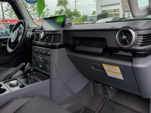 Used 2024 INEOS Grenadier AWD/4WD image 39